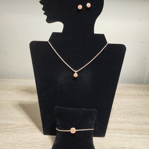 Elegant Pink Jewelry Set